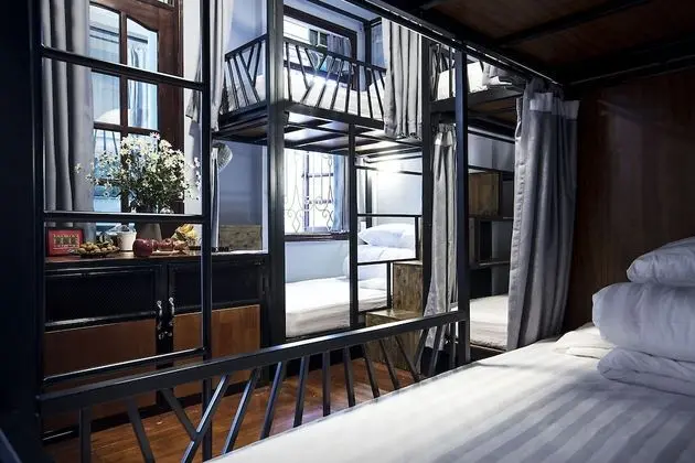 Ortak Ranzalı Oda, Karma Ranzalı Oda (Bed in 10-bed)