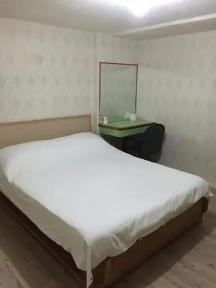 Tek Kişilik Oda, Ortak Banyo