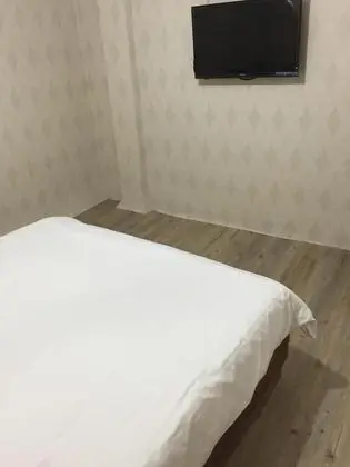 Tek Kişilik Oda, Ortak Banyo