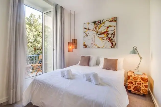 Tek Büyük Yataklı Oda, Balkon