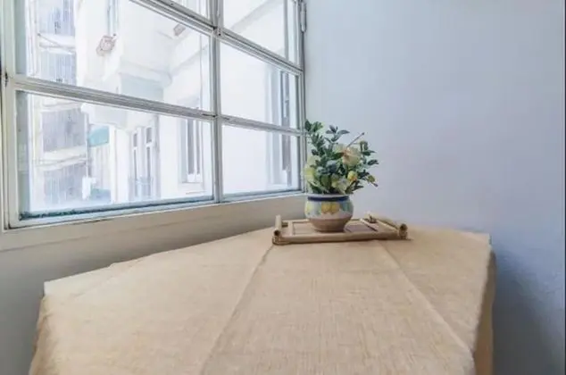 Basic Apart Daire, 1 Büyük (Queen) Boy Yatak ve Çekyat