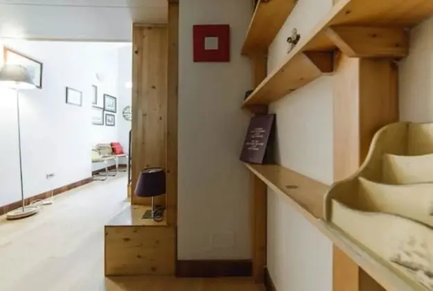 Basic Apart Daire, 1 Büyük (Queen) Boy Yatak ve Çekyat