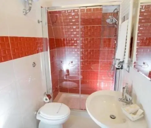 Economy Tek Büyük Yataklı Oda