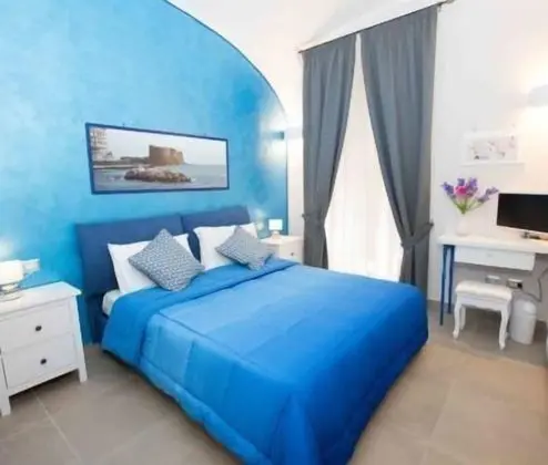 Standard Tek Büyük Yataklı Oda