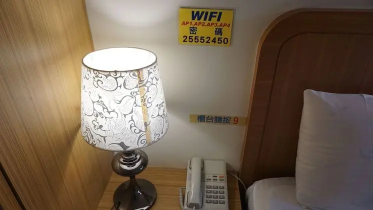 Standard Tek Büyük Yataklı Oda