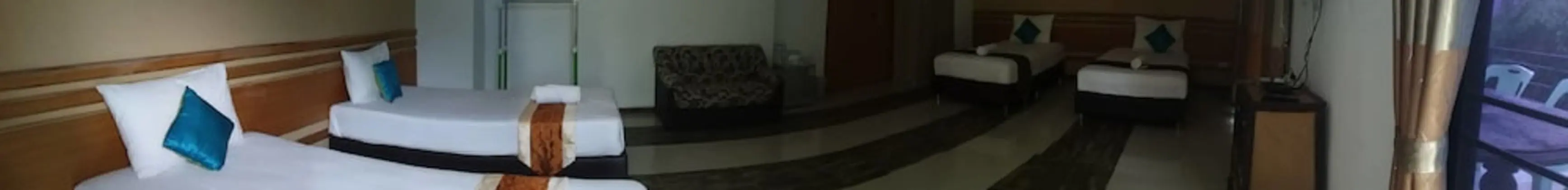 Family Room 4 Single Bed