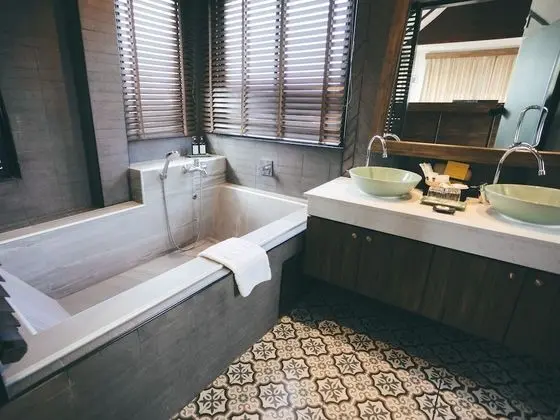 Oriental Suite