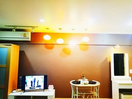 1 Bedroom Condo