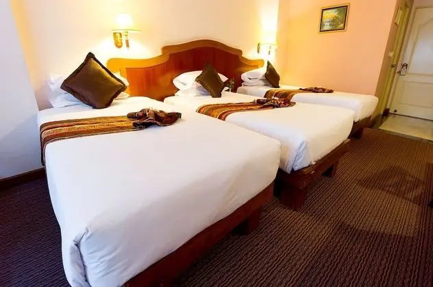 Deluxe Family Triple Room