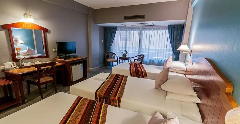 Deluxe Family Triple Room