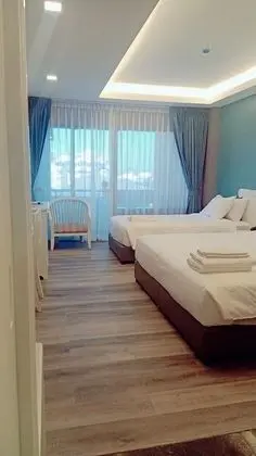Grand Deluxe Room