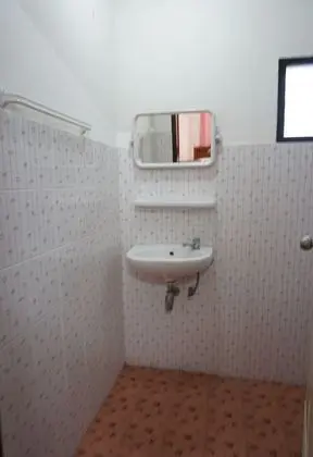 Triple Room with Air-Conditioned