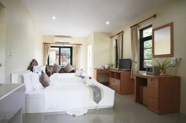Connection Room, 2 Double Beds, Non Smoking
