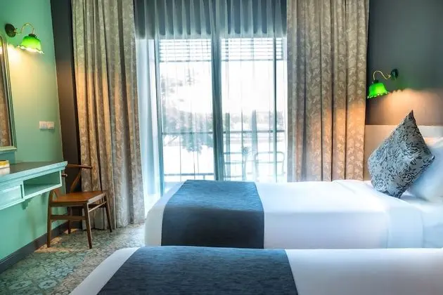 Deluxe Tek Büyük veya İki Ayrı Yataklı Oda, Nehir Manzaralı