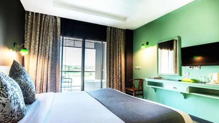 Deluxe Tek Büyük Yataklı Oda, Nehir Manzaralı (Couple)
