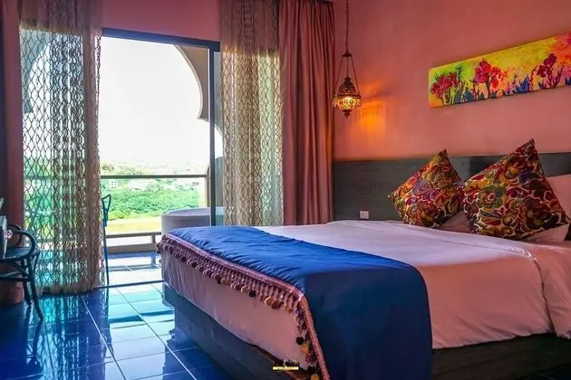 Deluxe Tek Büyük Yataklı Oda, Nehir Manzaralı (Couple)