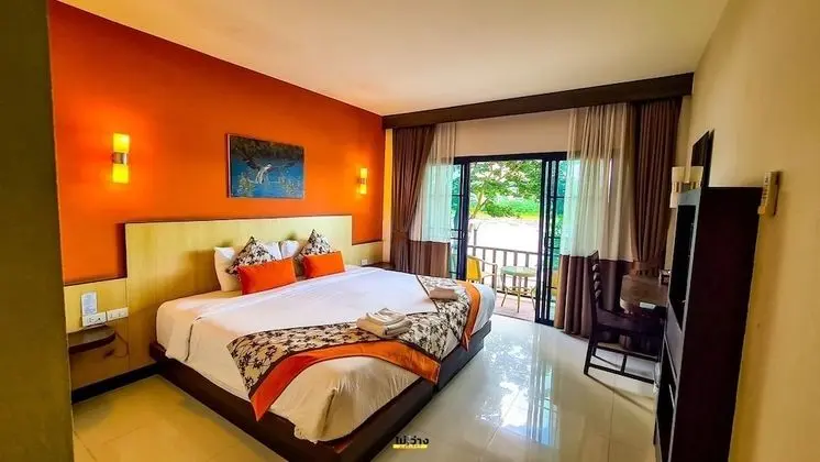 Tek Büyük veya İki Ayrı Yataklı Oda, Nehir Manzaralı (Resort)