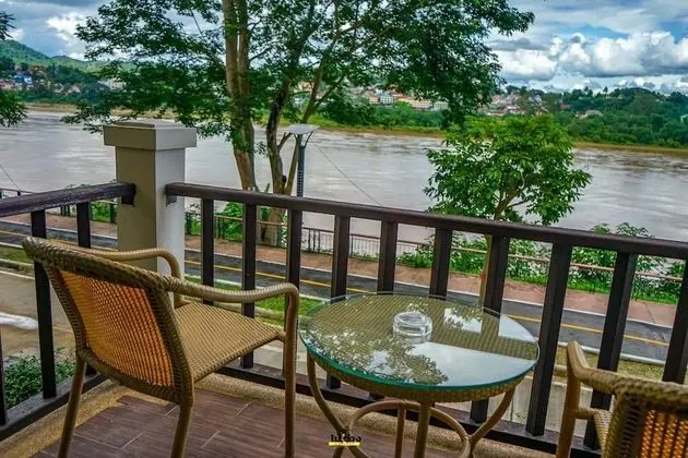 Tek Büyük veya İki Ayrı Yataklı Oda, Nehir Manzaralı (Resort)