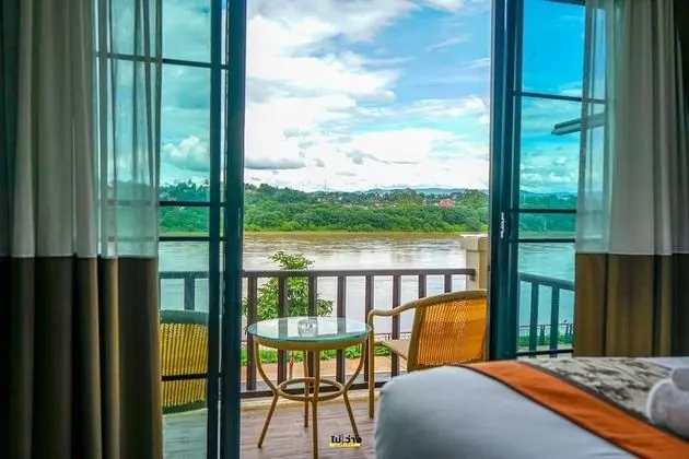 Tek Büyük veya İki Ayrı Yataklı Oda, Nehir Manzaralı (Resort)
