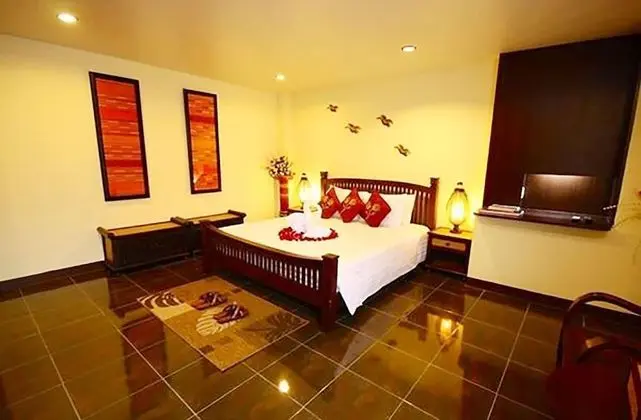 Jasmine Suite with Spa Bath