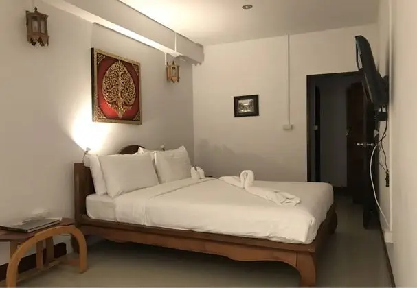 Deluxe Double Room with Private Bathroom