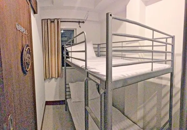Mixed Shared Dormitory with Shared Bathroom