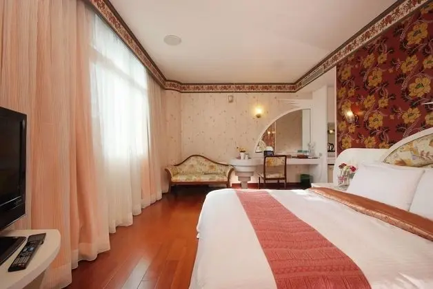 Deluxe Tek Büyük Yataklı Oda