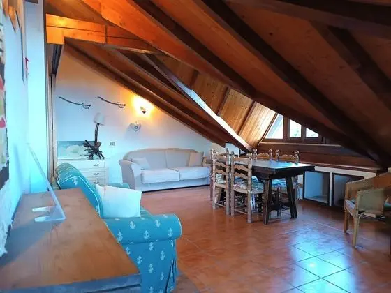 Çatı Katı (Loft), 1 Yatak Odası, Göl Manzaralı