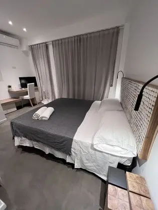 Tek Büyük Yataklı Oda