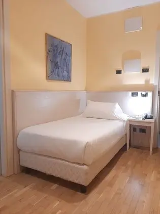 Basic Tek Kişilik Oda, 1 Tek Kişilik Yatak, Sigara İçilmez