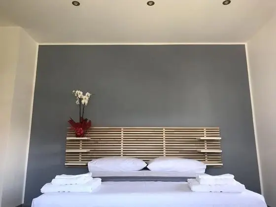 Tek Büyük Yataklı Oda (A)