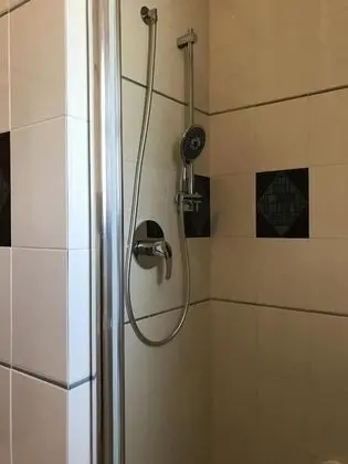 Tek Büyük Yataklı Oda (B)