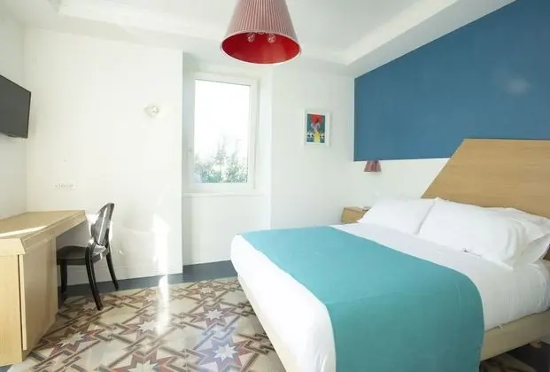 Comfort Tek Büyük Yataklı Oda