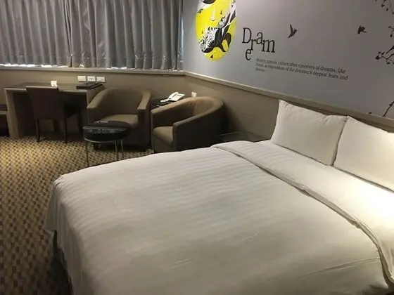 Deluxe Tek Büyük Yataklı Oda