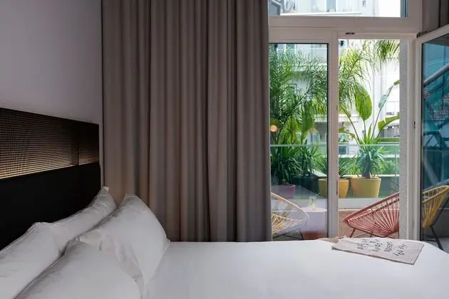 Tek Büyük Yataklı Oda, Balkon (Small)