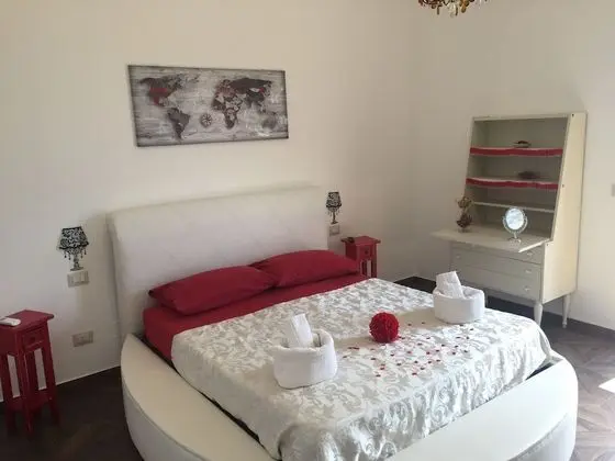 Dört Kişilik Oda, Deniz Manzaralı