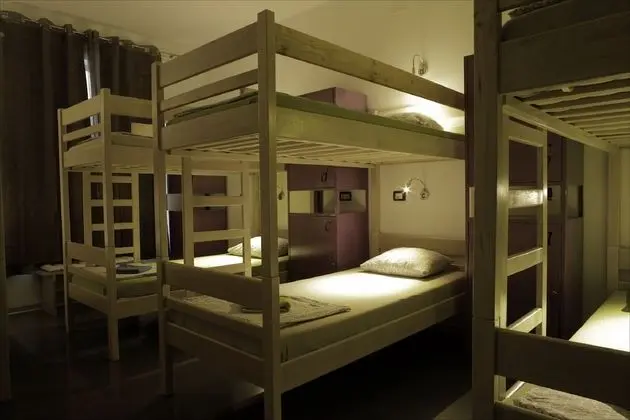 6 Bed Mixed Dormitory, Shared Bathroom - 1 Bed