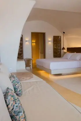 Junior Süit (Indoor Jacuzzi, Caldera View)