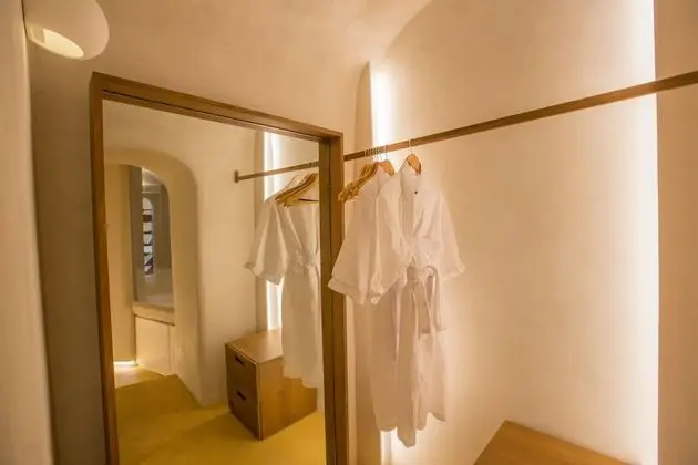 Junior Süit (Indoor Jacuzzi, Caldera View)