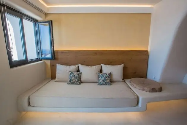 Junior Süit (Indoor Jacuzzi, Caldera View)