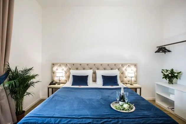 Classic Tek Büyük Yataklı Oda