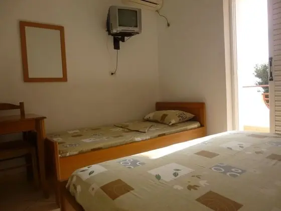 Üç Kişilik Oda, Balkon