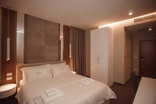 Deluxe Dört Kişilik Oda