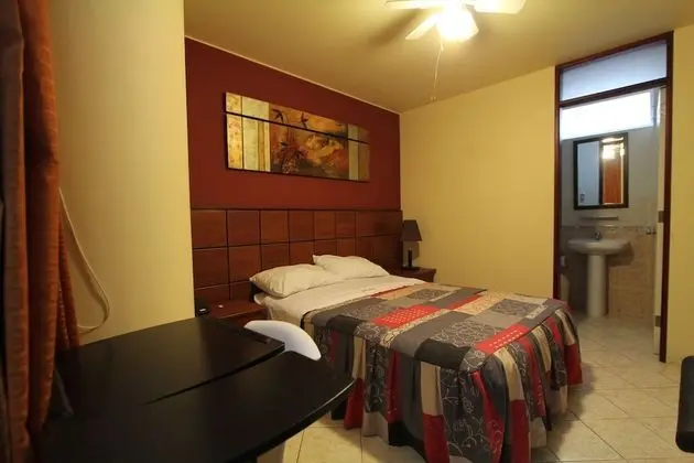 Tek Büyük Yataklı Oda