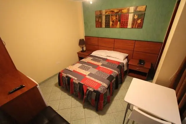 Tek Büyük Yataklı Oda