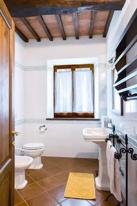 Standard Oda, 1 Büyük (Queen) Boy Yatak, Özel Banyo