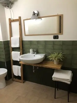 Üç Kişilik Oda