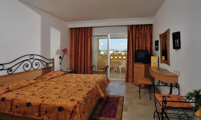 1 Çift ​​kişilik Yatak Garden View