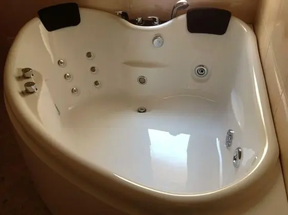 Comfort Tek Büyük Yataklı Oda, Jakuzi