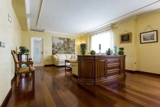 Deluxe Apart Daire, 1 Büyük (Queen) Boy Yatak, Balkon, Şehir Manzaralı